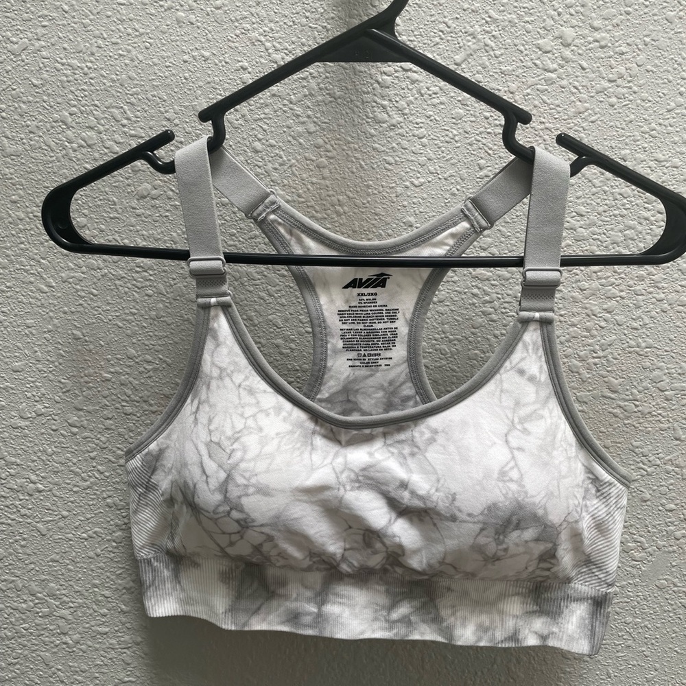 ❤️‍🔥3/$27❤️‍🔥Women’s AVIA Racerback Sports Bra - Size XXL/2XG - Grey/White